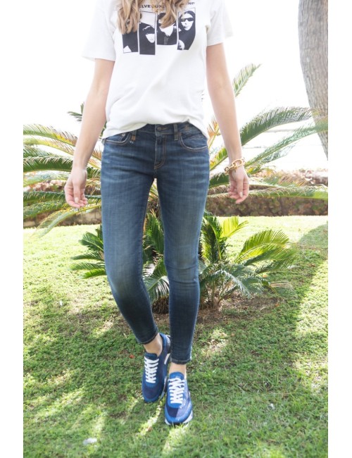 Kate Skinny Howell