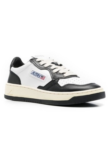 01 Low Leat Black