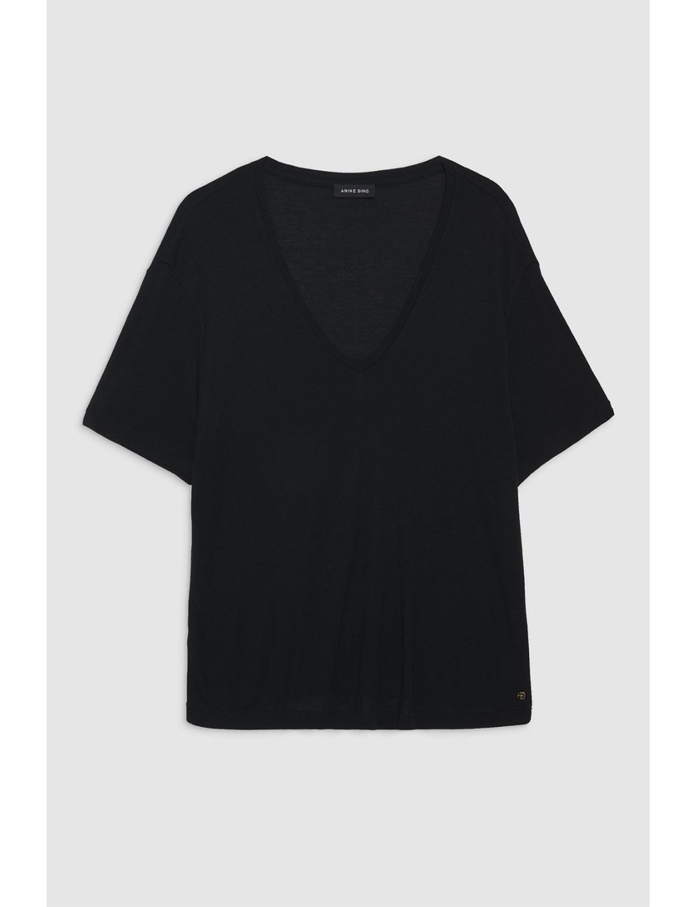 Vale Tee Black