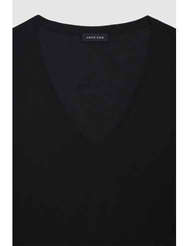 Vale Tee Black