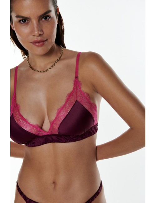 Love Lace Burgundy