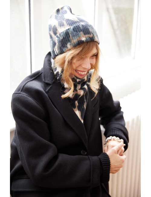 Bonnet Leopard
