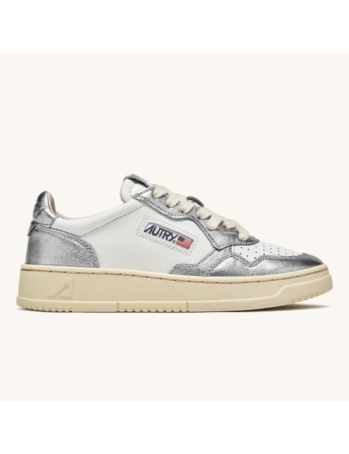 Medalist Low Leat White Silver