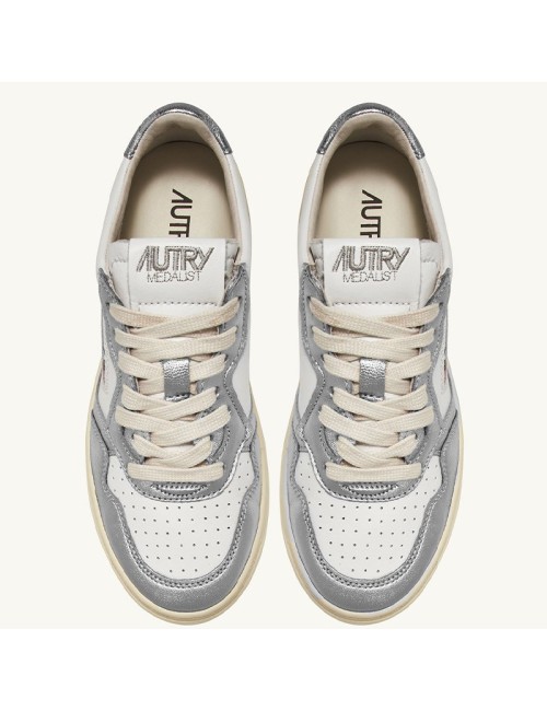 Medalist Low Leat White Silver