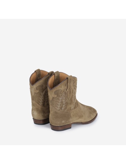 Early Midnight Suede Chestnut