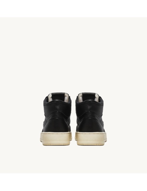01 Mid Goat Black