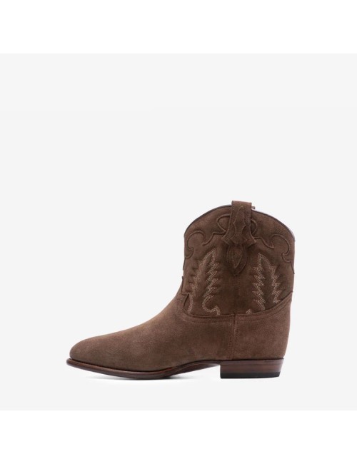 Early Midnight Suede Moccha