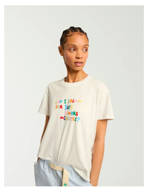 CAN I DREAM EMBROIDERED TEE W/BEAD