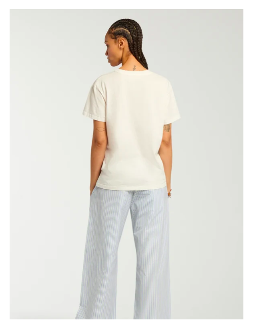 CAN I DREAM EMBROIDERED TEE W/BEAD